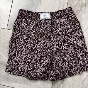 Southern Tide Coral and Navy swim shorts size 6/7